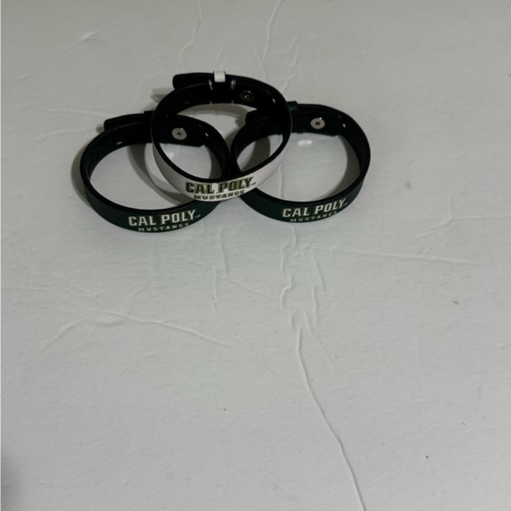 Cal Poly Mustangs I Wristbands I 4 pc set I 2 white & 2 green-black (UNISEX)